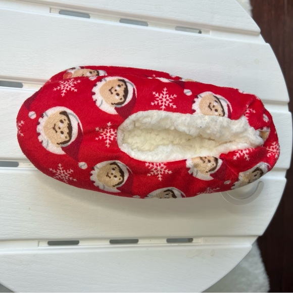 NWOT Fuzzy Bobbs Slipper Socks - Picture 3 of 4